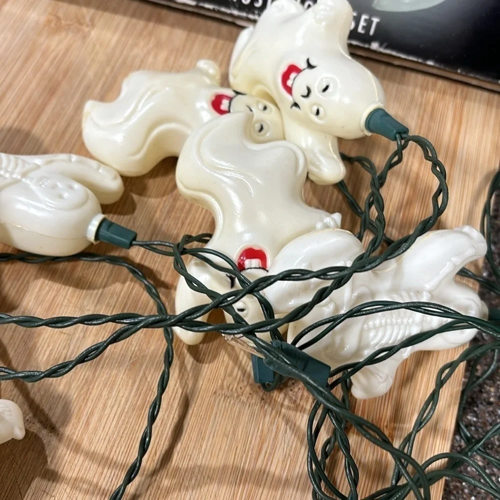 PRE OWNED VINTAGE PUMPKIN HOLLOW SMILING GHOST BLOW MOLD STRING LIGHTS